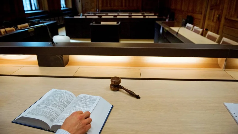 Lagen. Grovt jaktbrott, medhjälp till grovt jaktbrott, anstiftan till grovt jaktbrott samt grovt jakthäleri, det är brottsmisstankarna.