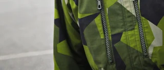 Soldat på K4 fick bölder och ärr av uniformen