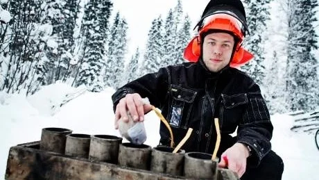 Mattias Johansson är ordförande för  Pyrotekniska sällskapet vid LTU (Pyrot i folkmun).