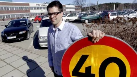 40-skylten är på intåg i Piteå kommun, förvarnar Gustav Vikström från Teknik- och gatukontoret. Men först ska det hållas samråd innan skyltarna skruvas på plats under nästa år.
