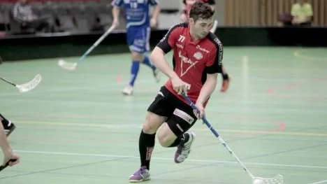 Niklas Morén svarade totalt för fem mål när Wibax Patriot i helgen vann (Sundsvall) och förlorade (Hudik/Björkberg) i innebandypremiären. (Arkivbild)