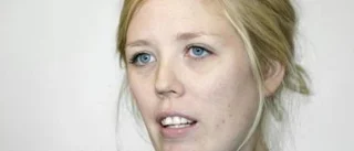 Fler unga kvinnor bakom skranket