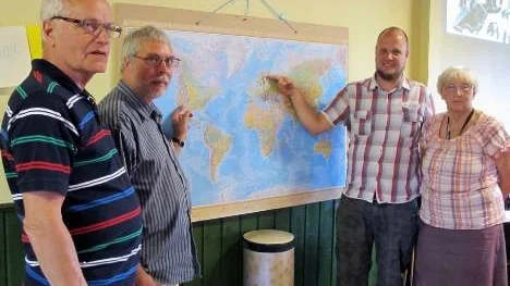 Ivan Lundberg, Tom Rytschman, Anton Fagerstedt och Ulla Gustavsson är fyra av dem som jobbar under gemenskapslägret.