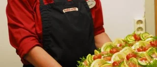 Tårtorna ska rädda verksamheten