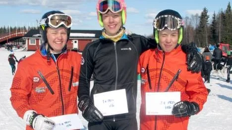 Arvidsjaur tog en en trippel på Lindbäcksstadion. Max Löf, Olle Hahlin och Oskar Burman tog sig samtliga upp på pallen i pojkar 15-16.