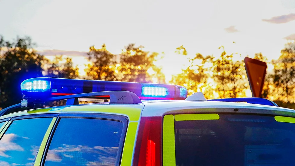 krock bil porsön polis gata