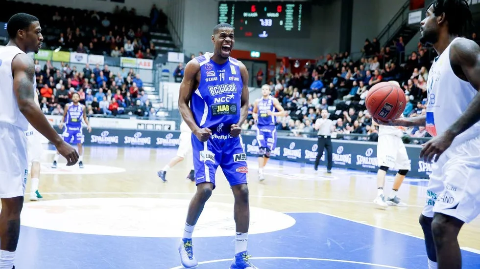 Segervrål. Yannick Anzuluni var en av matchens bästa spelare när BC Luleå körde över Uppsala.