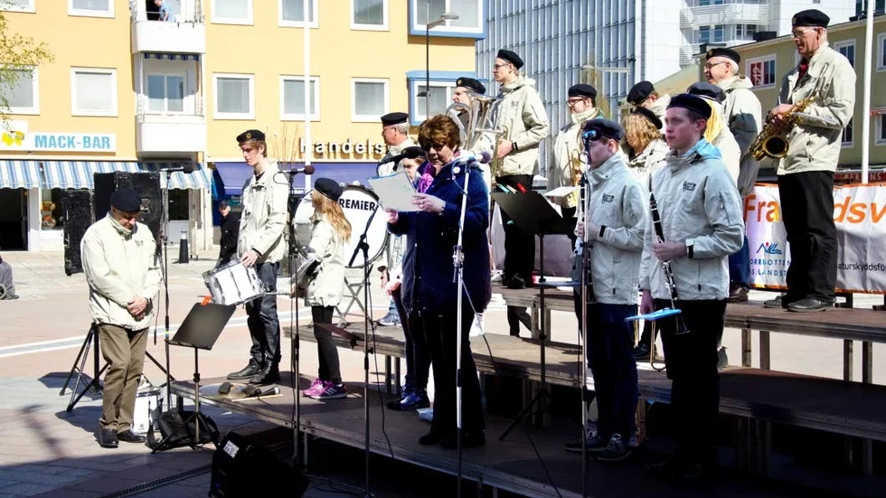Tal. Eivy Blomdahl (S), ordförande i kommunfullmäktige, invigde Framtidsveckan i Boden. Kulturskolan svarade för det musikaliska välljudet.