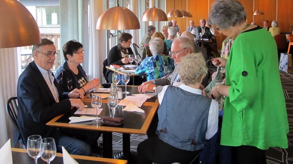 Avslutning. Med både lunch lotteri.