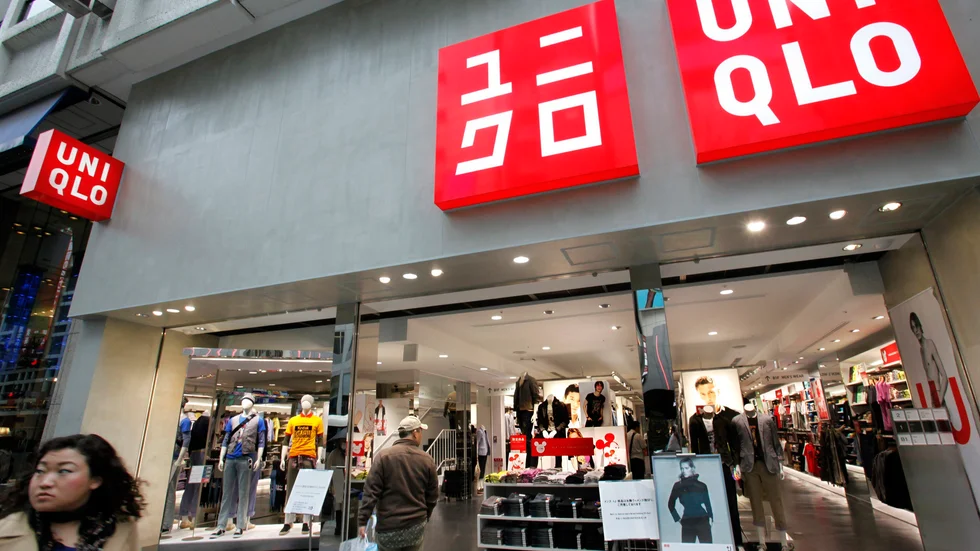 Uniqlo har inte märkt av att konsumenterna har snålat in med klädinköp. Arkivbild.