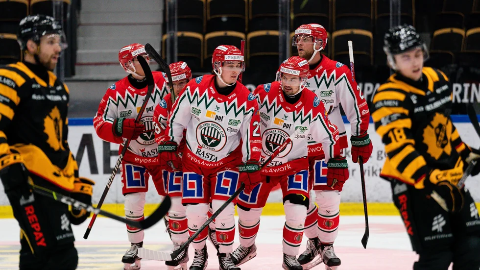 Fem gånger fick Frölunda jubla, det bidrog till att AIK-betygen blev relativt låga. 