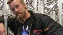 NYTT ALBUM PÅ G. Skivsläpp och turné står på industrimetalrockaren Pär Hulkoffs agenda för 2012.