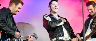 Rockabilly-Brolle bjöd på tunggungande turnéstart