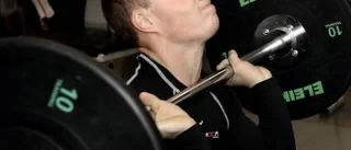 Anders kämpar mot klockan när han tränar inför crossfit-SM