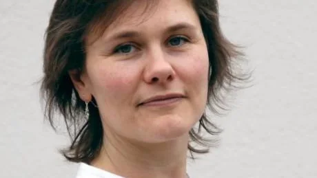 EFFEKTIVT SPRÅK. "Språket är effektivt, det är ett maktmedel, det är billigt och klimatsmart", säger Karin Milles som skrivit Språkrådets nya handbok.