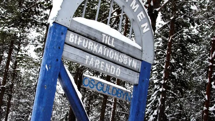 GULDBY. Redan vid ankomsten till Tärendö kan man ana guldvibbarna.