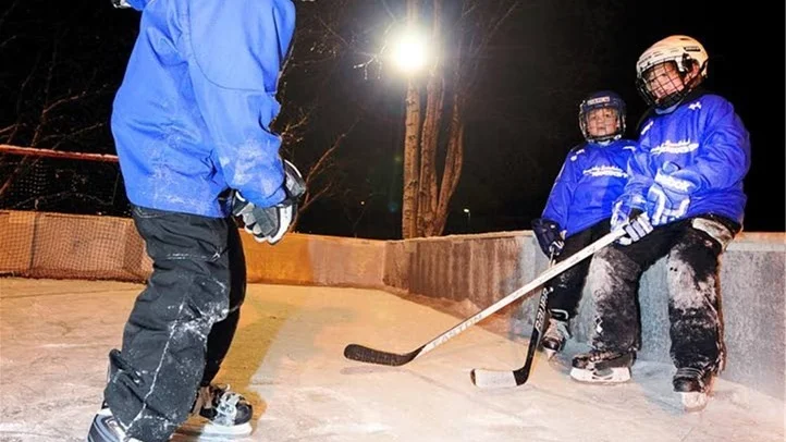 HEMMA PÅ GÅRDEN. Liam Palmqvist har en egen uterink hemma på gården.