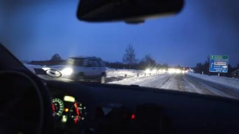 När säkerheten skulle trimmas släcktes belysningen på Bergsviksbron över Piteälven - och så har det sett ut sedan sommaren 2007, trots omfattande återkommande protester från otrygga bilister.