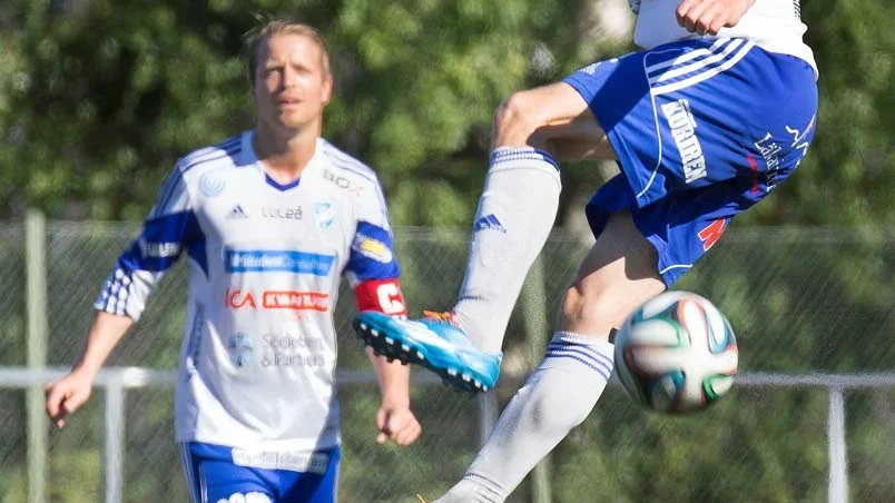 Höjd. Vladimir Lazarev visar prov på fin spänst.