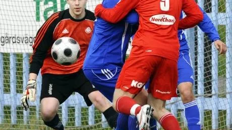 målfest. Alviks IK vann med hela 8-0 mot Norsjö.Foto: Andreas Wälitalo