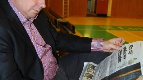 Ny SÄSONG. LF Baskets Lars Mosesson är redo för en ny säsong och laddar med att  läsa Kurirens basketbilaga.