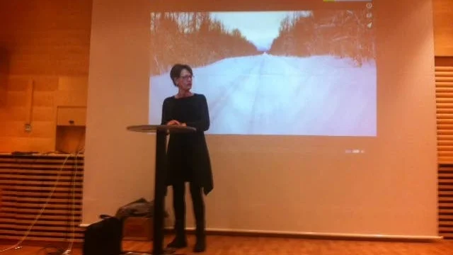 Neutral lag. "Rennäringslagen måste bli könsneutral", sade Gudrun Schyman när hon besökte Jokkmokks marknad.