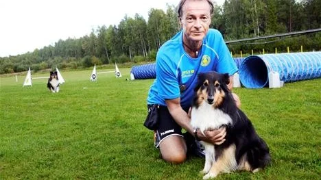 GULD. Det blev flera guld för Tommy Fredriksson under helgens agilitytävling i Kalix.