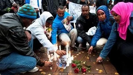 På onsdagen samlades 150 eritreaner till en minnesstund för båtoffren utanför Italien.