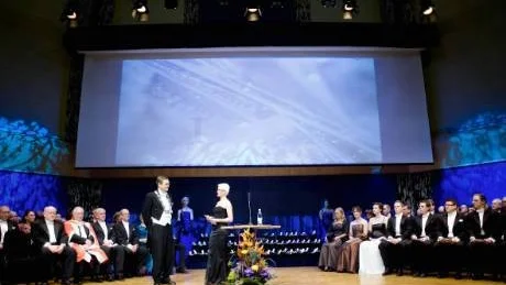 Gamla rektorn Pia Sandvik Wiklund installerar nya rektorn Johan Sterte.