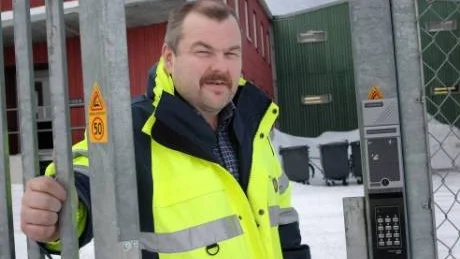 STÄNGER SNART GRINDEN. Trots att Harry Rantakyrö snart lämnar Gruvtolvan tas inte frågan om ordförandeskapet upp på klubbens årsmöte. "Jag kör på fram till den 20 april. Sedan slutar jag och då går vice ordförande in med automatik", säger Harry Rantakyrö.