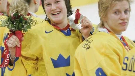 Emma Eliasson var med och tog OS-silver i Turin.