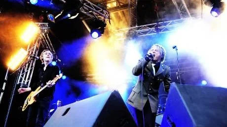 INLEVELSE. Magnus Ekelund har en oerhörd energi på scenen.