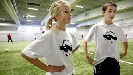 13-åringarna Linnea Bergdahl och Kasper Cortinovis är två av totalt 35 elever på Hortlaxskolan som får syssla med sin stora hobby på skoltid.