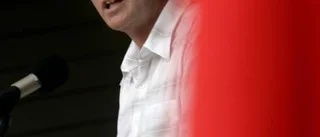 Lars Ohly vid sidan om