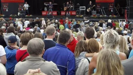 Tjockt med folk. Rongedal drog en stor publik i går.