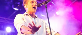 Danny tog festen till havsbadet