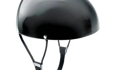 Cykelhjälmen i originalutförande kostar 689 kronor hos Systrarnasockervadd.se.