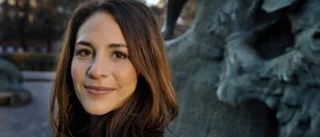 Juliette Lewis 	till Sverige
