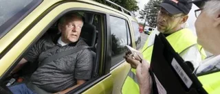 Bilister fastnade i däckrazzia