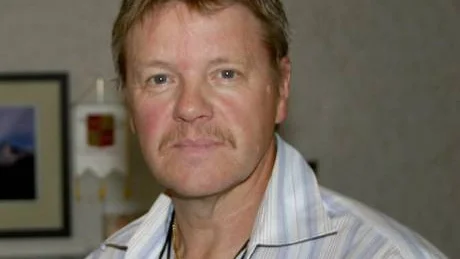 MILD SOMMARBRIS. Gällivares kommunalråd Tommy Nyström tycker att de aviserade neddragningarna är en mild sommarbris i jämförelse med varslen i övriga landet.