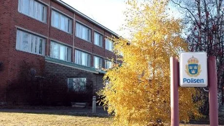 LEDNINGSCENTRAL. Undersökningarna för att bringa klarhet i                                     29-åriga Carolin Stenvalls försvinnande leds från polishuset i Gällivare. I lördags konstaterade                                     förundersökningsledare Ulrika Schönbeck vid en presskonferens att mordmisstankarna mot den nu                              anhållne har stärkts.