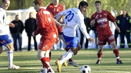 Från vänster: Jonas Lindqvist, Piteå IF, Jonathan Wennstig, Piteå IF, Sirwan Jamshidi, IFK Luleå 
Foto: Roland S Lundström