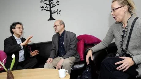 DEBATT. Det blev en het diskussion om regeringens planer att kartlägga minoriteters ohälsa. Mot detta är Jackie Jakubowski (till vänster) som själv är jude. För är forskaren Lars Elenius och lektor Carin Björngren Cuadra, Malmö.Foto: Andreas Wälitalo