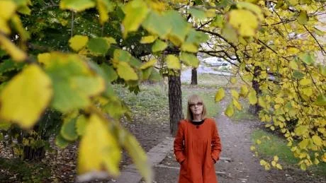 ÖVERDRIVER. "Självklart överdriver jag i boken, men all otur man kan ha med en flytt hade jag. Det kan i och för sig bli lustigt, en grej till som är åt helvete", säger Bodil Malmsten om flytten från Finistère.Foto: JESSICA GOW