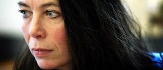 "Man skrämmer folk till tystnad"