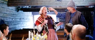 English woman has her first taste of surströmming - shock result!