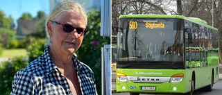 Resenär riktar kritik mot Sörmlandstrafiken – flera månader gamla turlistor: "De skiter i det"