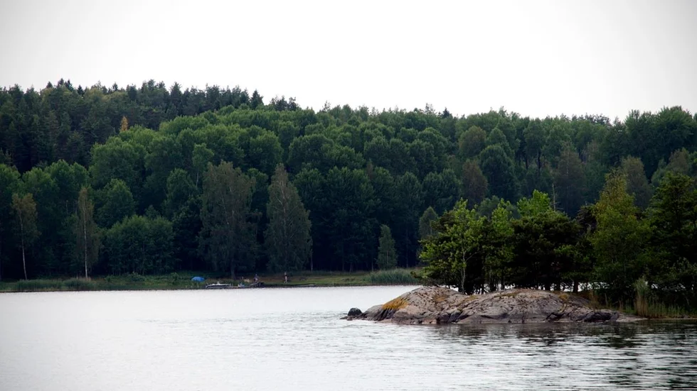 Arkivbild från ett tidigare strandskyddsärende i Hållsviken.
