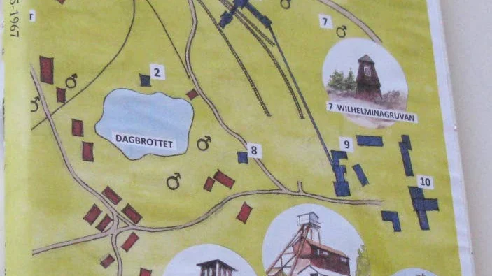Lasse Larsson har målat bilden som kommer att pryda boken "Kantorp - en grupepok"