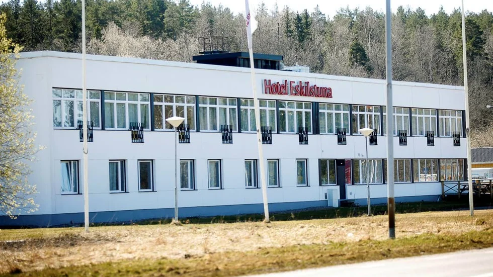 Eskilstuna kommun köper Hotel Eskilstuna för 20 miljoner kronor.